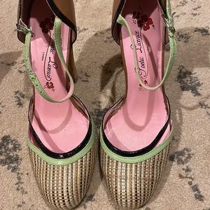 Poetic License Woven Pumps 😘